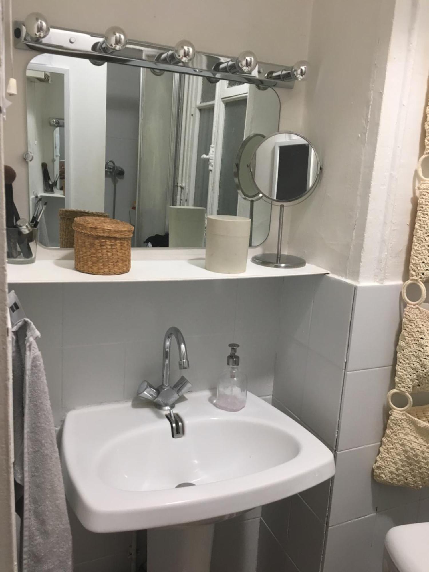 Apartment A 2 Pas Du Metro Paris